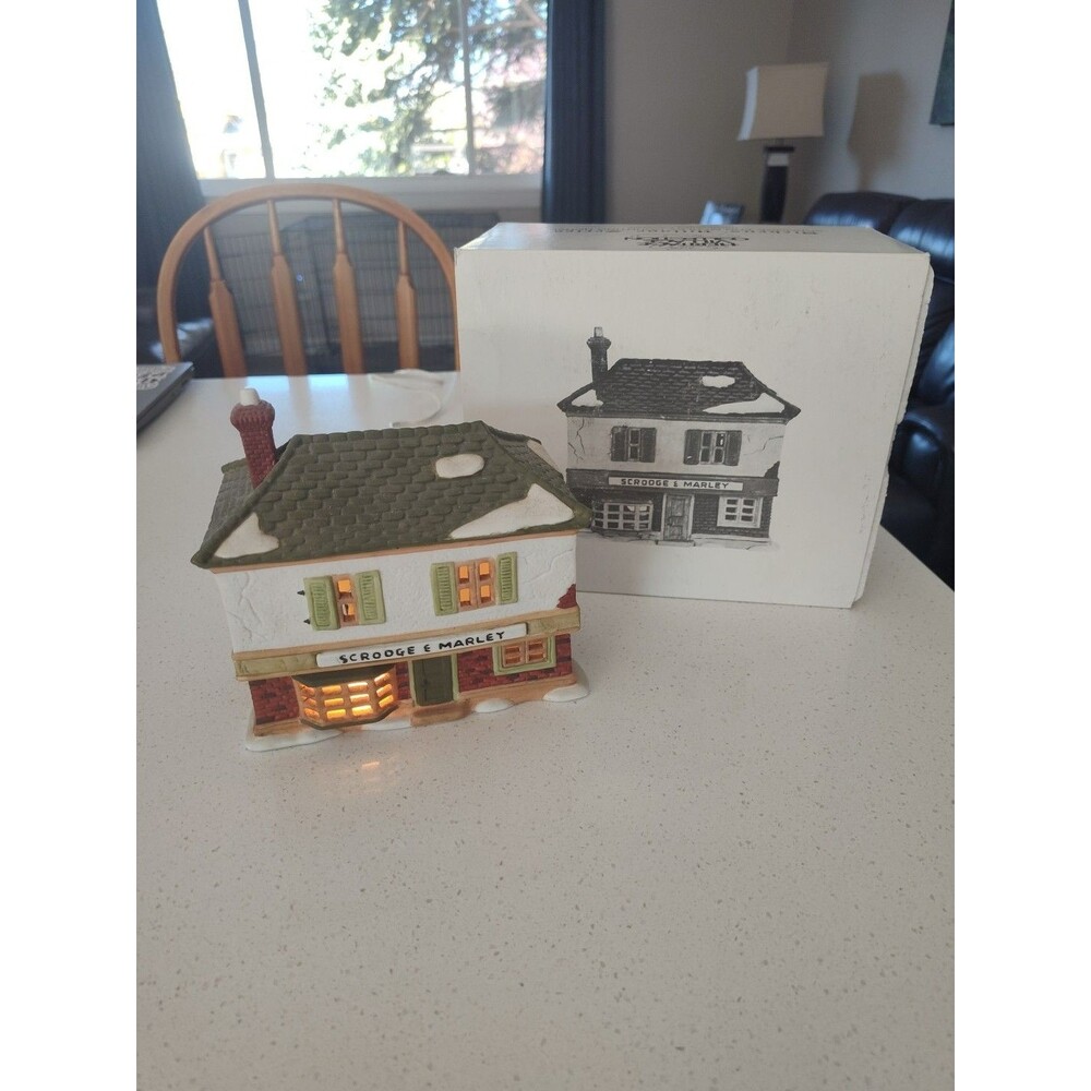 Scrooge and Marley Counting House Dept 56 Dickens Village Series House in box
